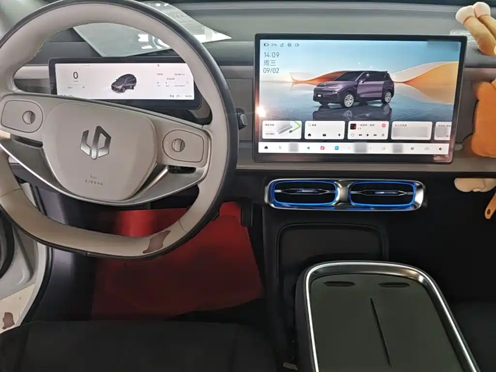 Leapmotor Leapmotor B10 — миниатюра 10
