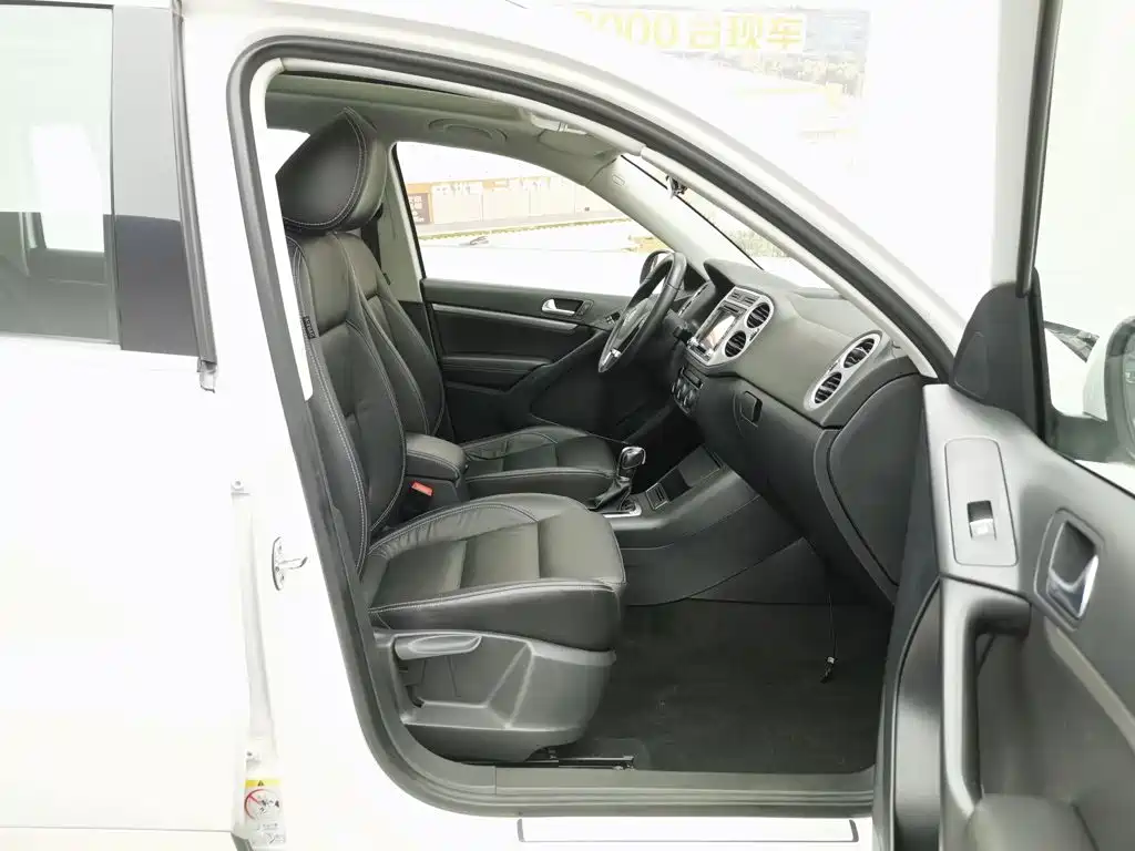Volkswagen Tiguan — миниатюра 23