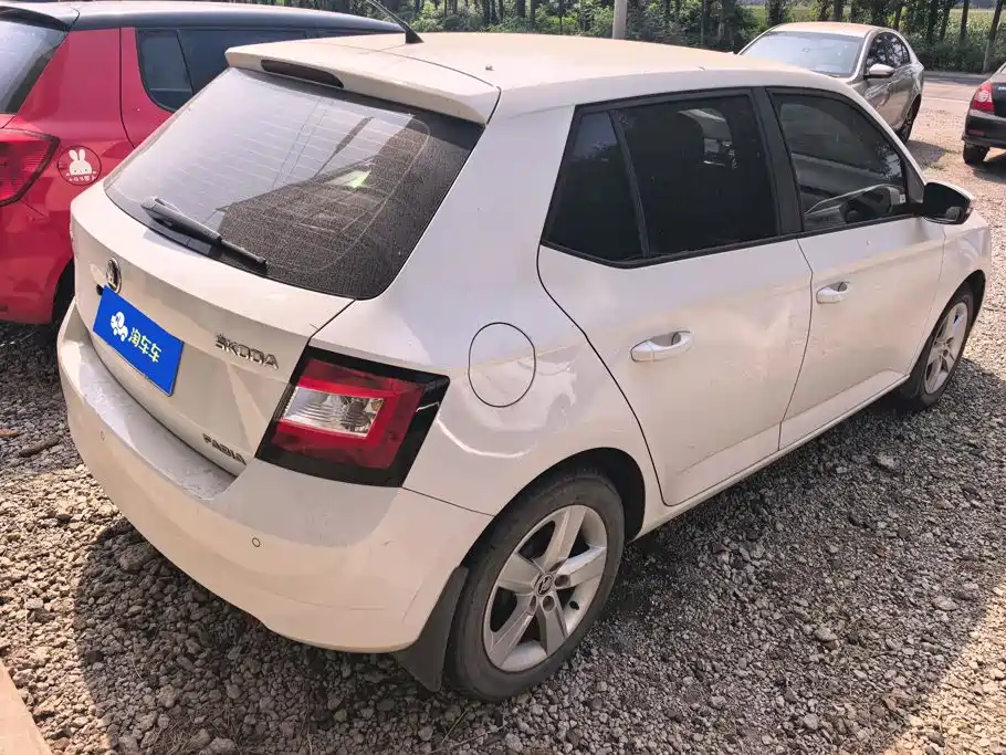 Skoda Fabia — миниатюра 3