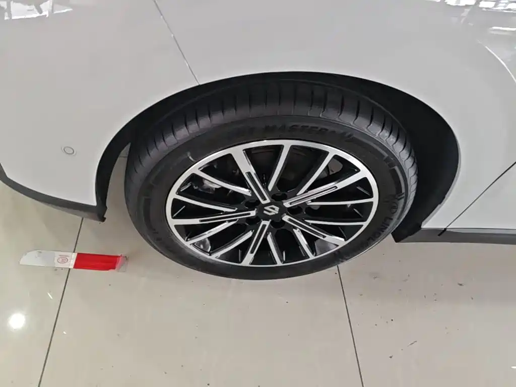 Leapmotor Leapmotor B10 — миниатюра 23