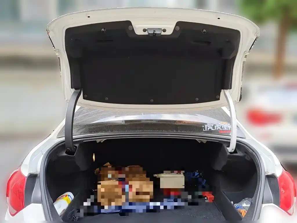 Citroen C4L — миниатюра 15