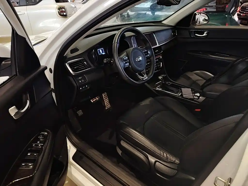 Kia K5 — миниатюра 16