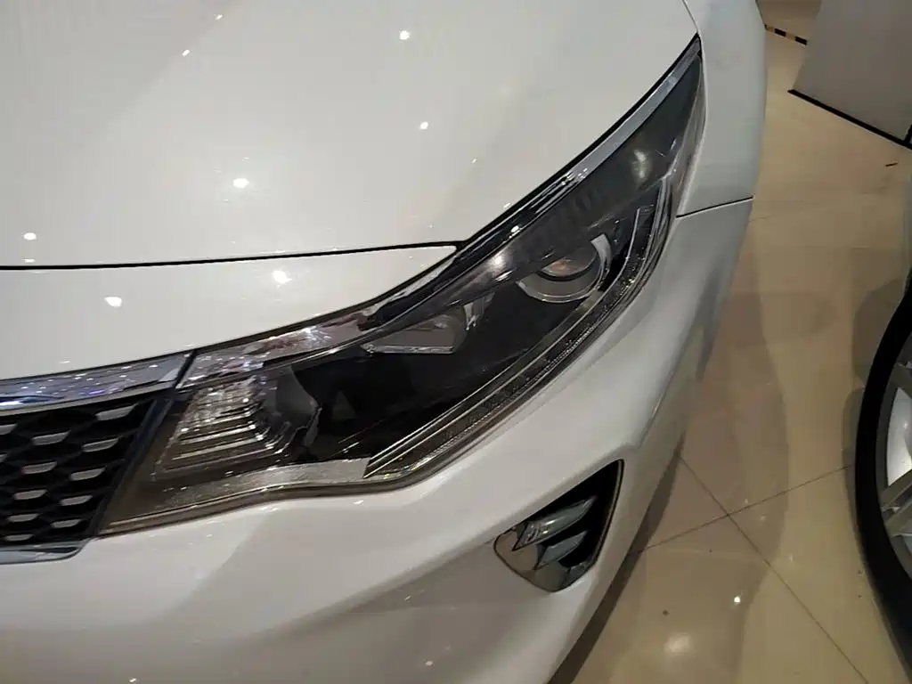 Kia K5 — миниатюра 24