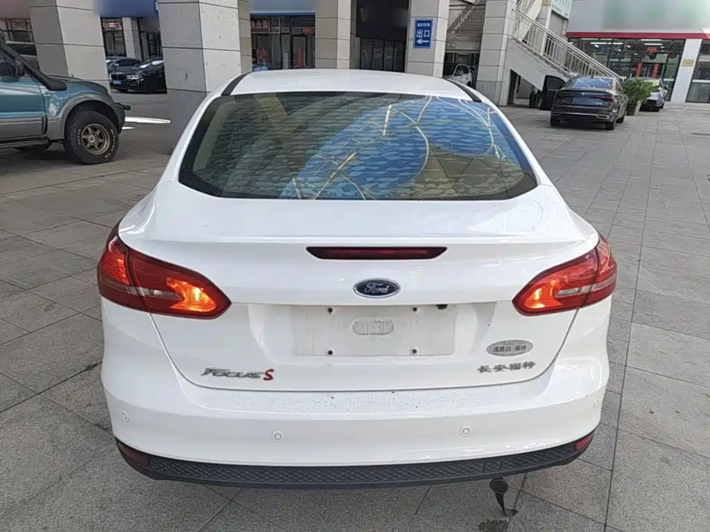 Ford Focus — миниатюра 6