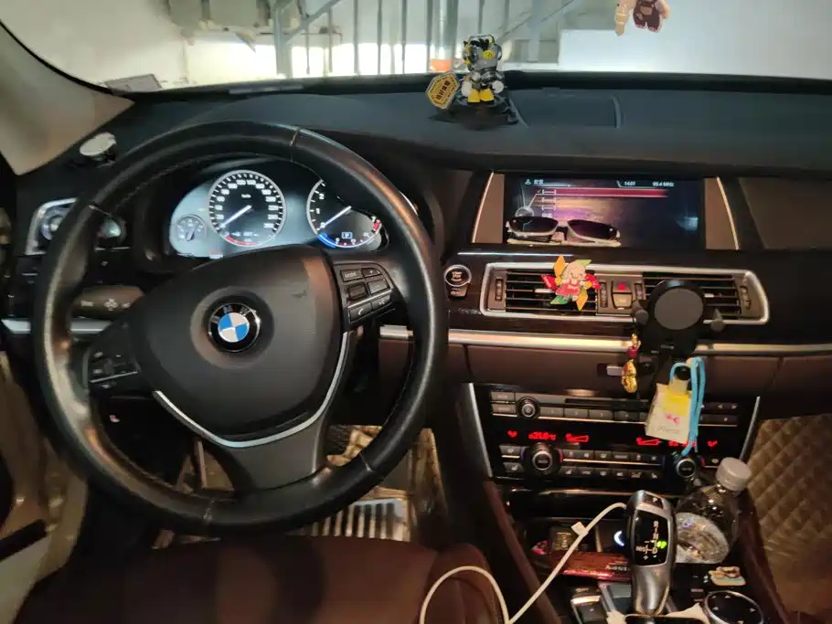 BMW 5 Series GT — миниатюра 12