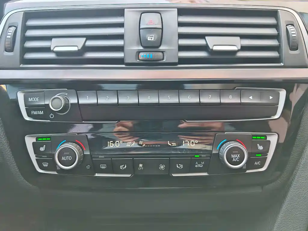 BMW 3 Series — миниатюра 20