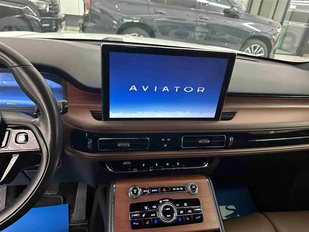 Lincoln Aviator 2022 3.0T V6
