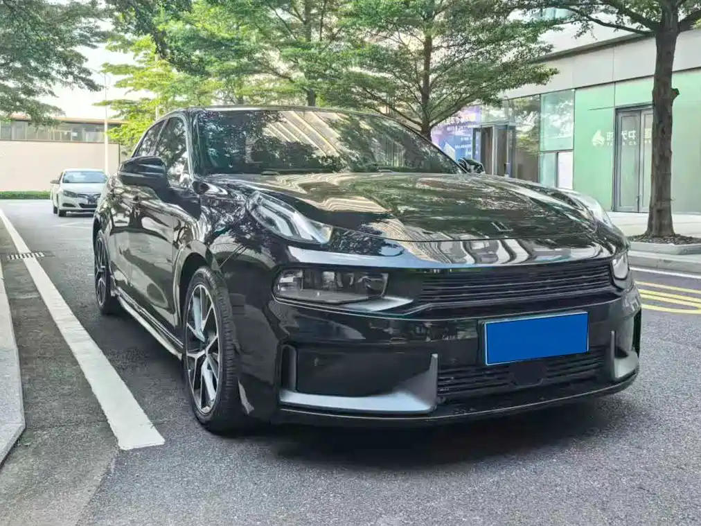 Lynk & Co 03 — миниатюра 3