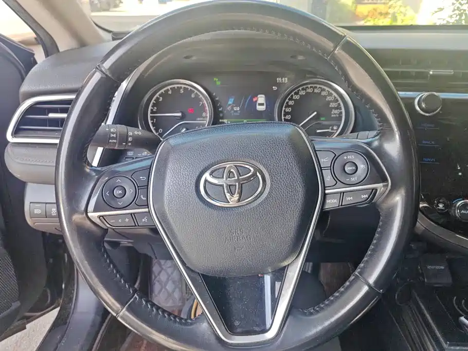 Toyota Camry — миниатюра 15