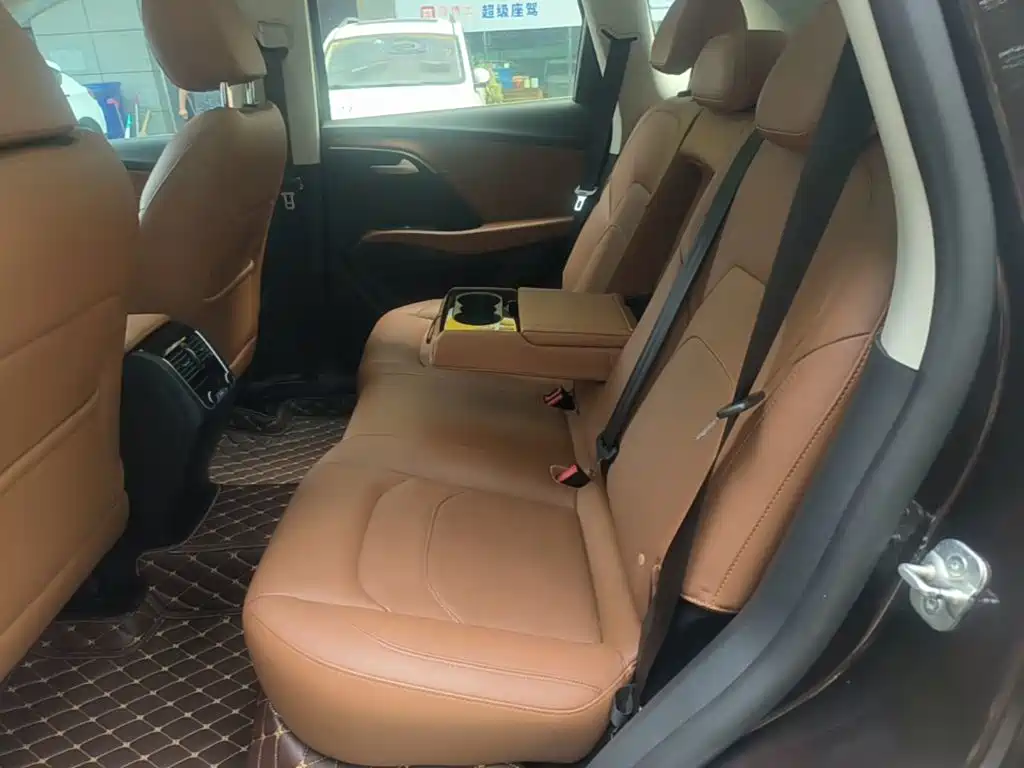 Borgward BX7 — миниатюра 17