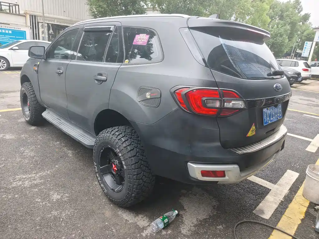 Ford Everest — миниатюра 11