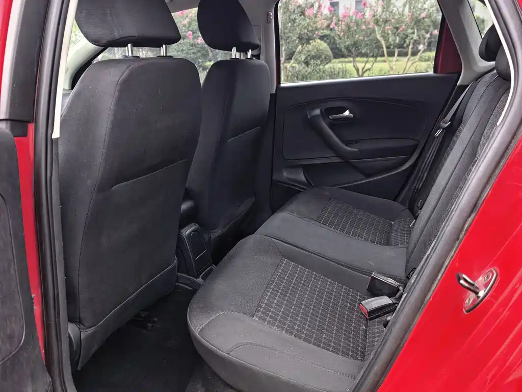 Volkswagen Polo — миниатюра 5