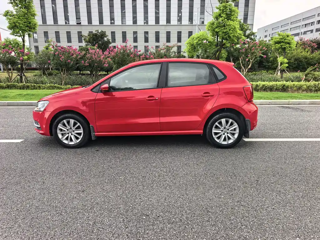 Volkswagen Polo — миниатюра 10