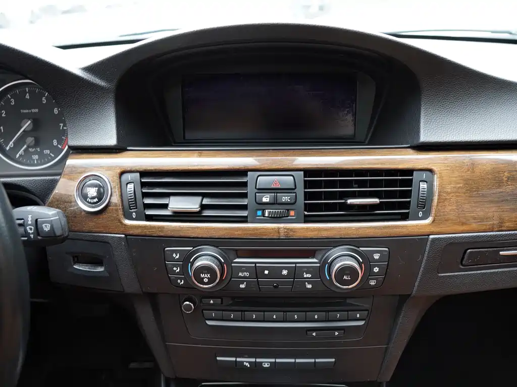 BMW 3 Series 3 2011 330i