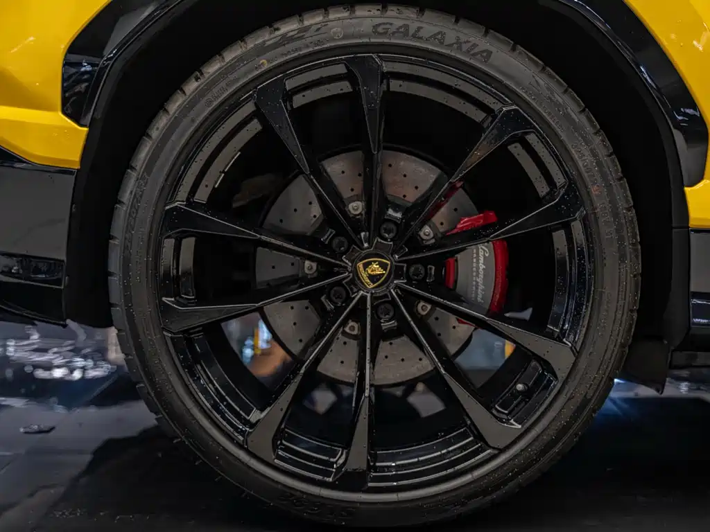 Lamborghini Urus — фотографии объявления, Фото 16