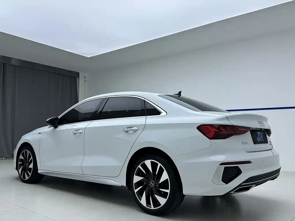Audi A3 — миниатюра 4
