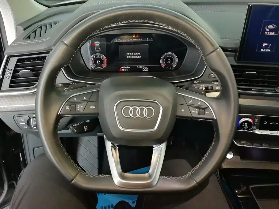 Audi Q5L — миниатюра 15