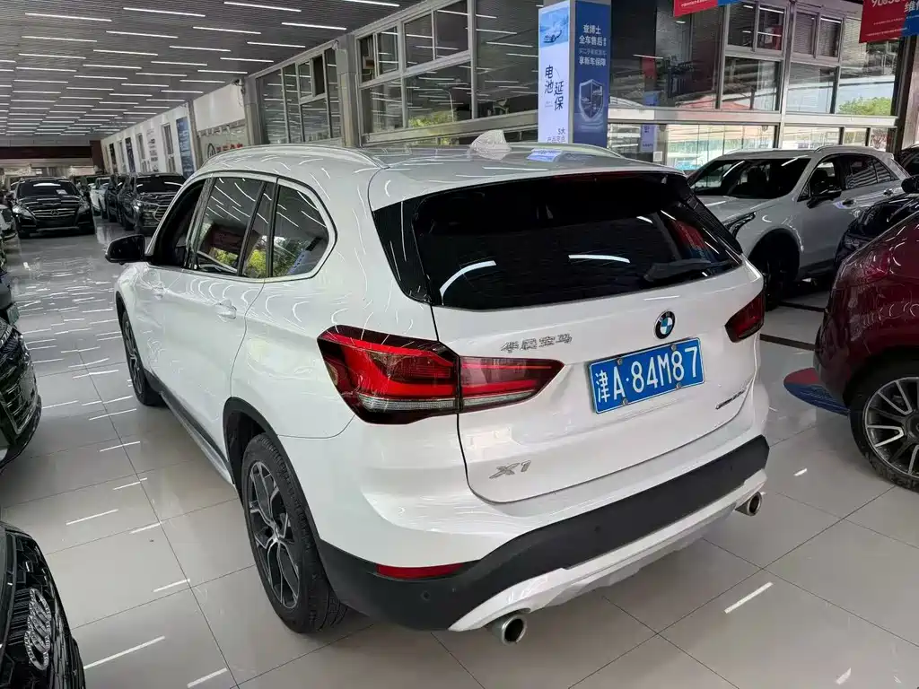 BMW X1 — миниатюра 9