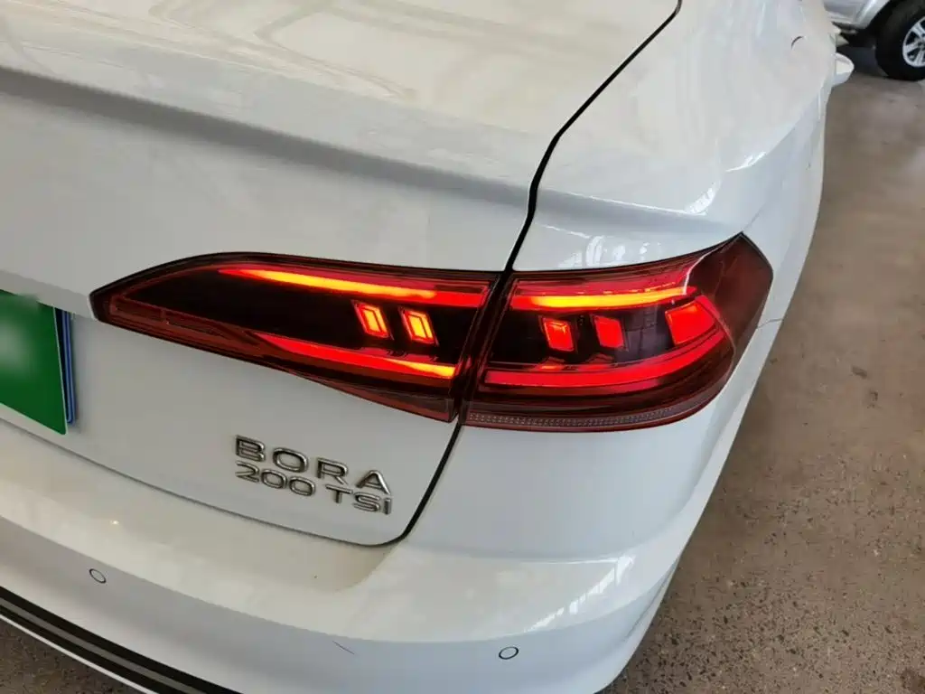Volkswagen Bora 2023 200TSI DSG