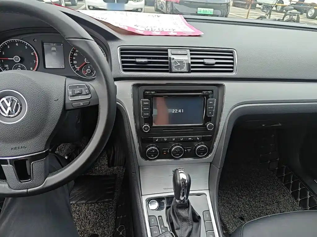 Volkswagen Passat — миниатюра 10