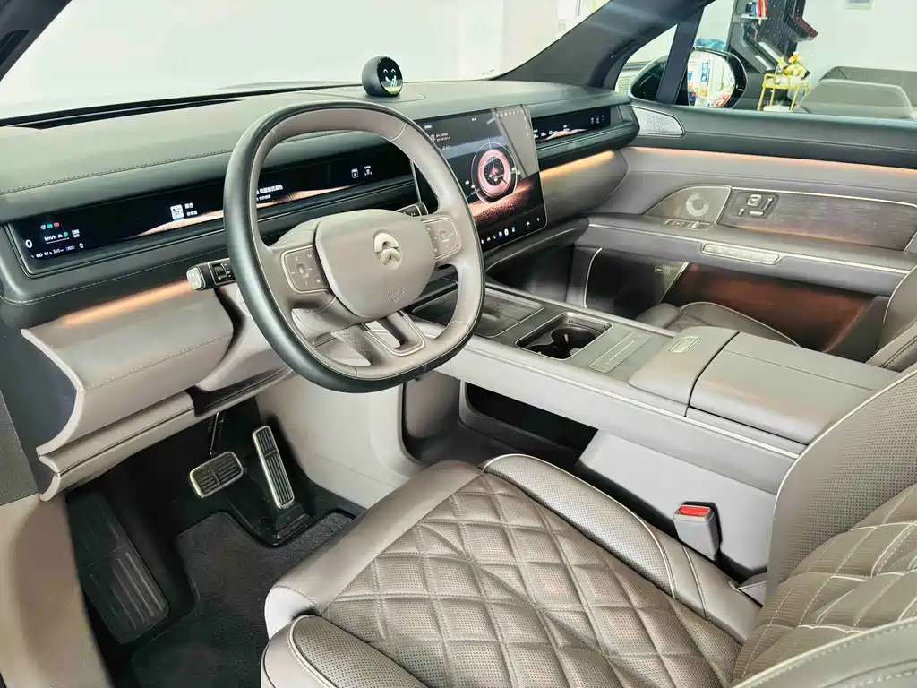 NIO ES8 — миниатюра 19