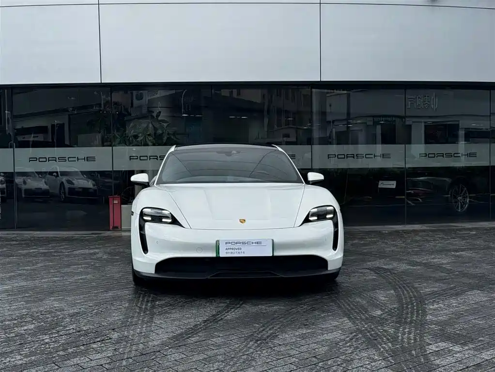 Porsche Taycan — миниатюра 2