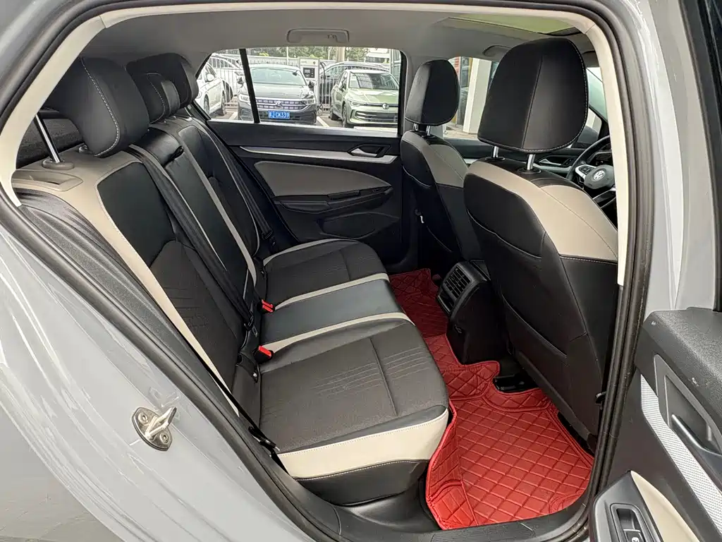 Volkswagen Golf 2023 280TSI DSG Pro