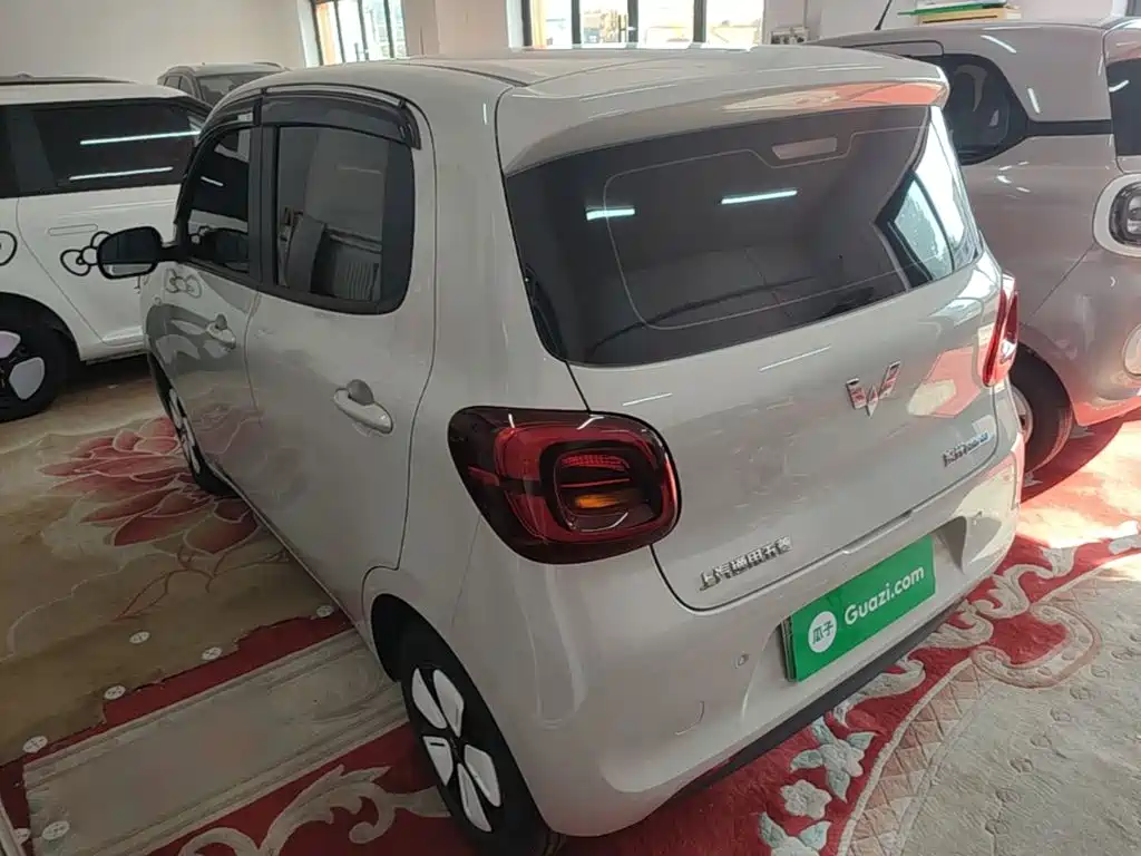 Wuling MINIEV — миниатюра 5