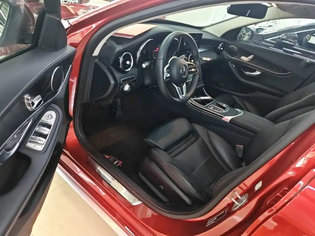 Mercedes-Benz C-Class — миниатюра 16