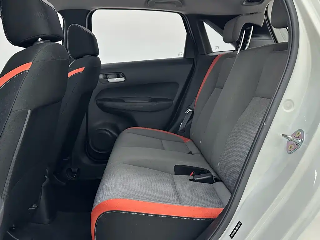 Honda Fit — миниатюра 8