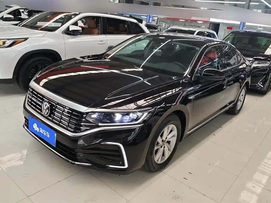 Volkswagen 帕萨特插电混动 2025