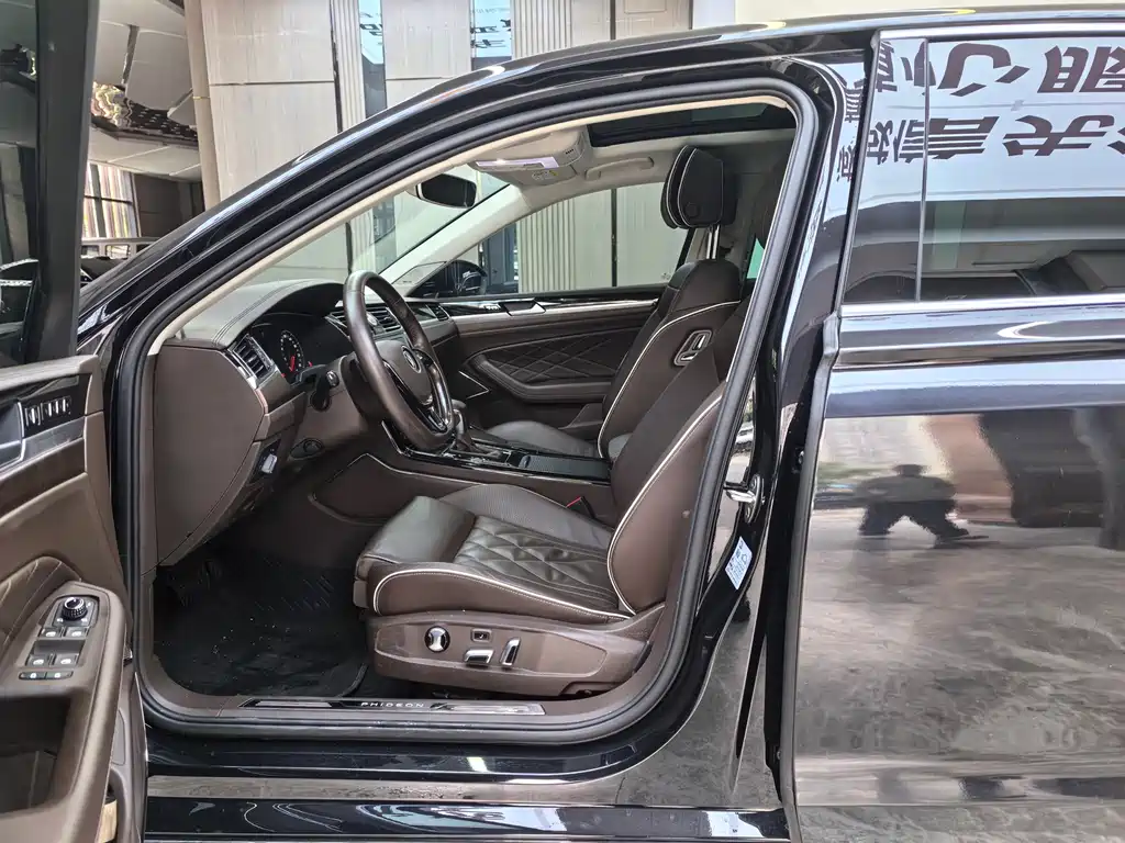 Volkswagen Phideon — миниатюра 9