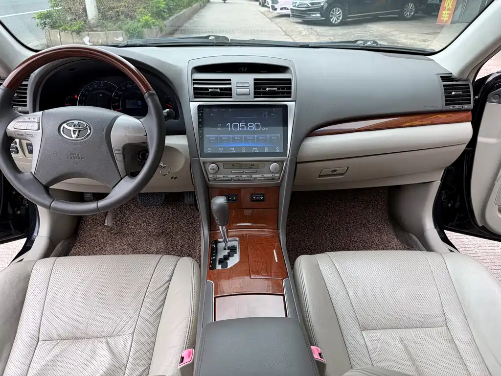 Toyota Camry 2013 200G Luxury