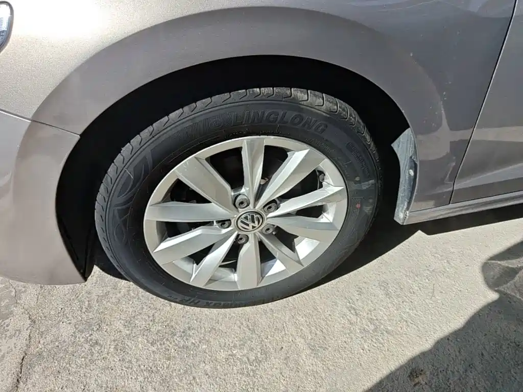 Volkswagen Bora — миниатюра 23