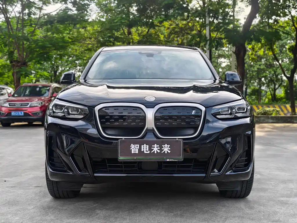 BMW iX3 2022 Lead