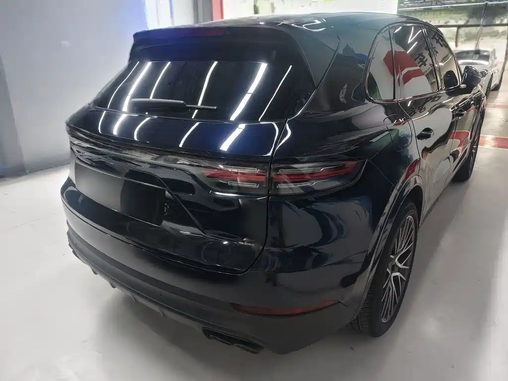 Porsche Cayenne Hybrid — миниатюра 14
