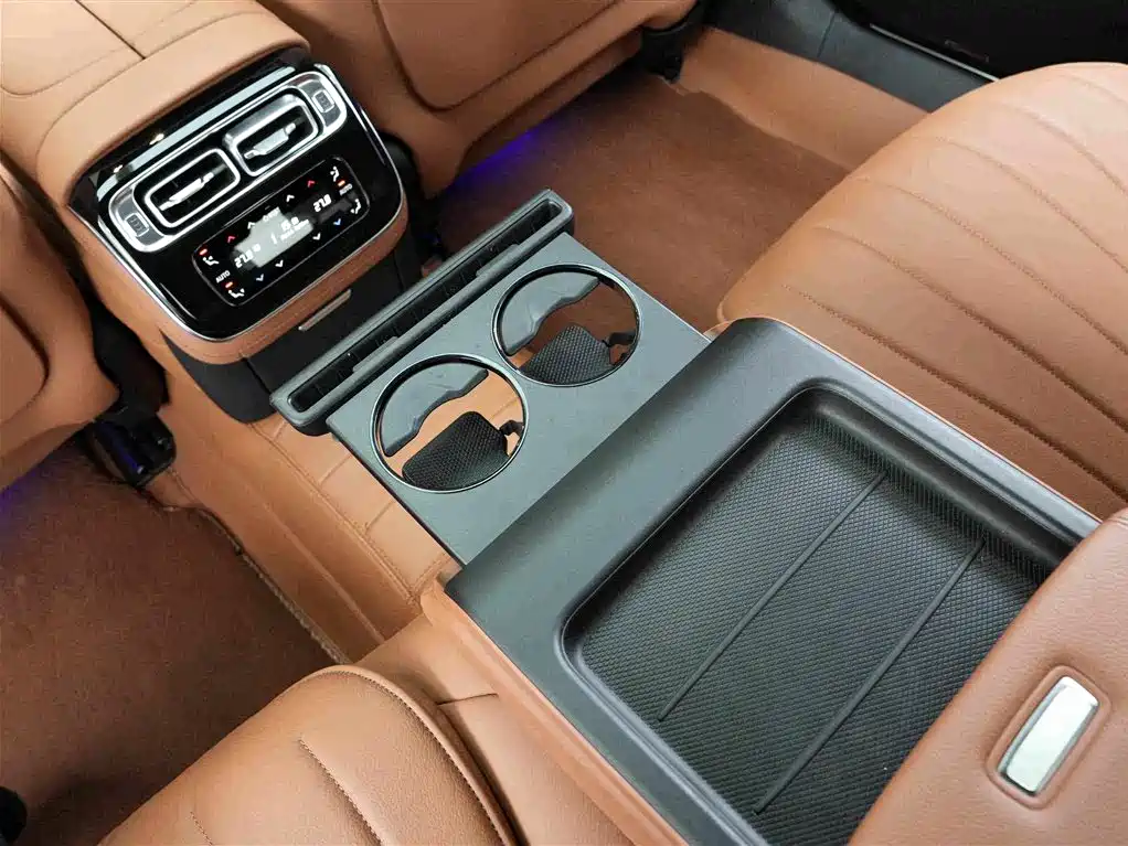 Mercedes-Benz S-Class — миниатюра 16
