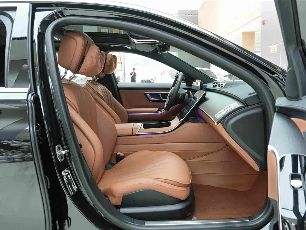 Mercedes-Benz S-Class — миниатюра 12