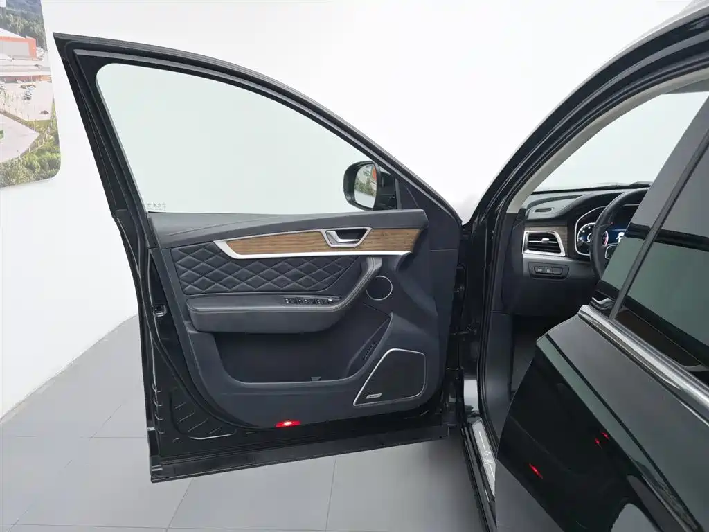 Hongqi HS7 2022 3.0T AT мест
