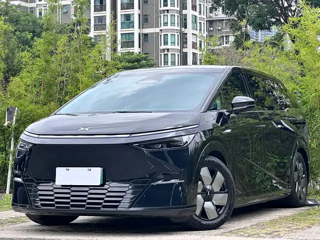 2024 Xpeng X9
