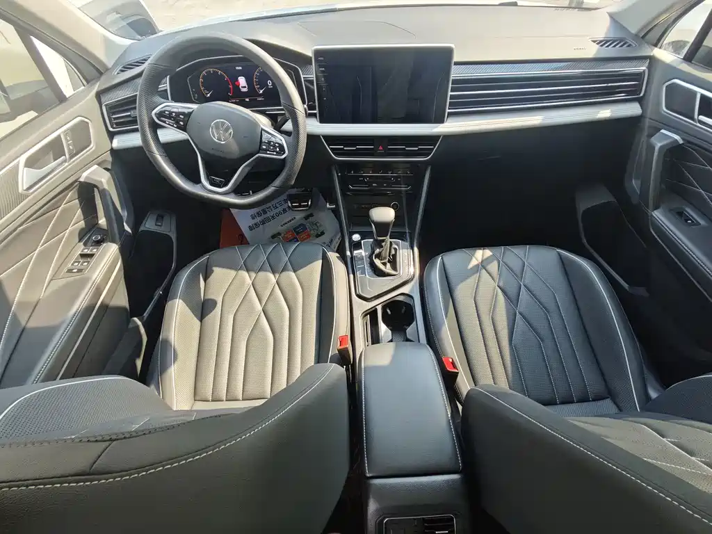 Volkswagen Tiguan L — миниатюра 5