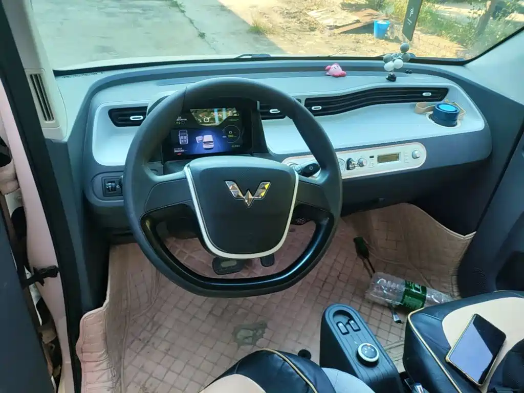 Wuling MINIEV — миниатюра 10