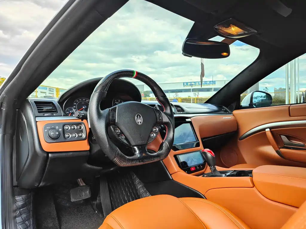 Maserati GranTurismo — миниатюра 9