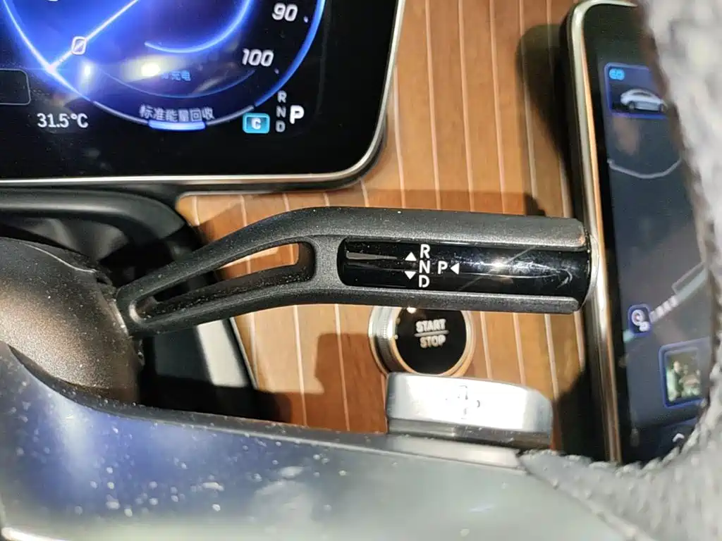 Mercedes-Benz EQE — миниатюра 14