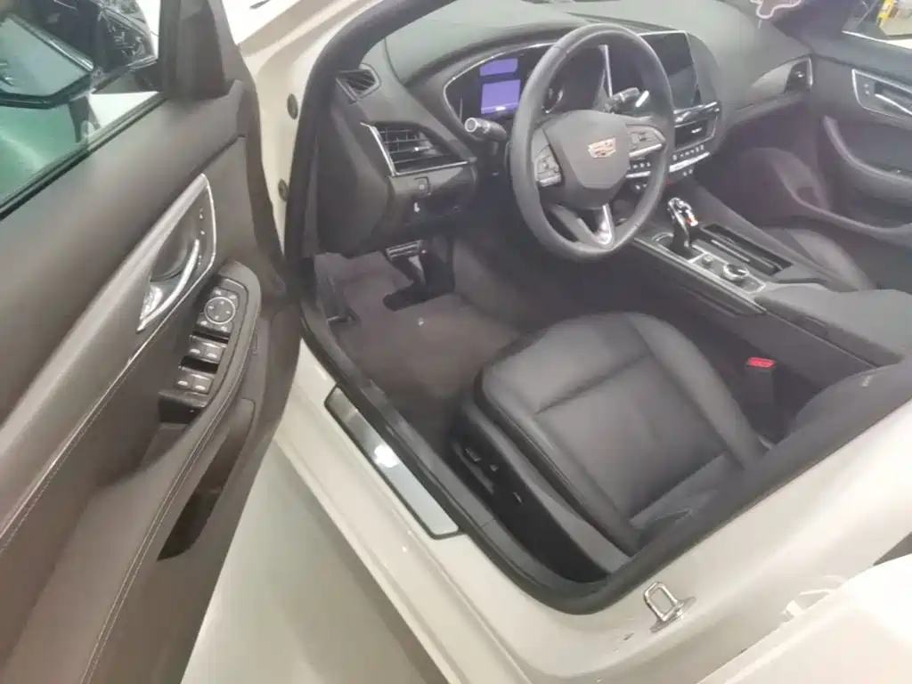 Cadillac CT5 — миниатюра 16
