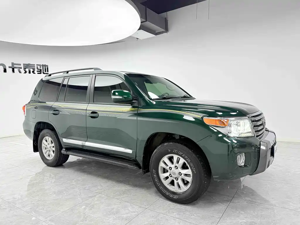 Toyota Land Cruiser 2012 4.0L AT VX