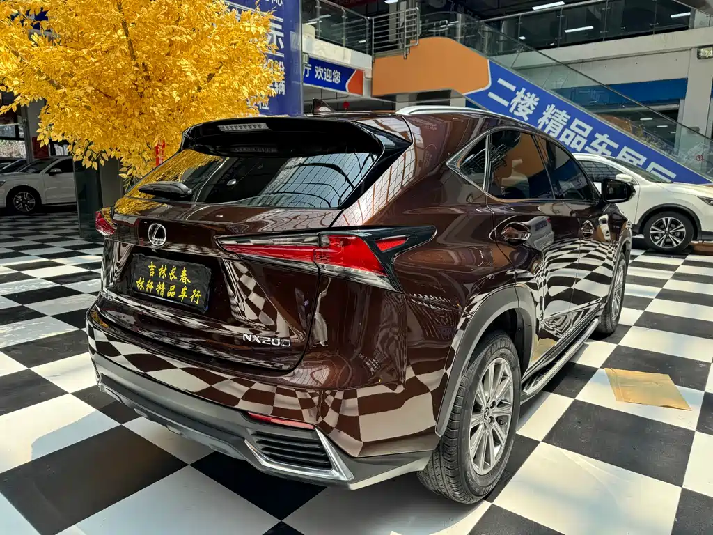 Lexus NX 2017 200