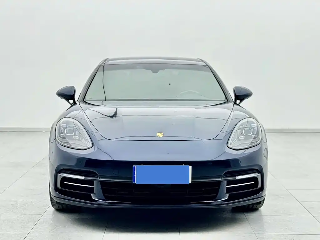 Porsche Panamera 2018