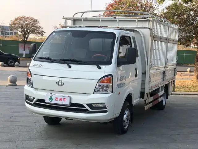 CHANGAN CROSSOVER D5