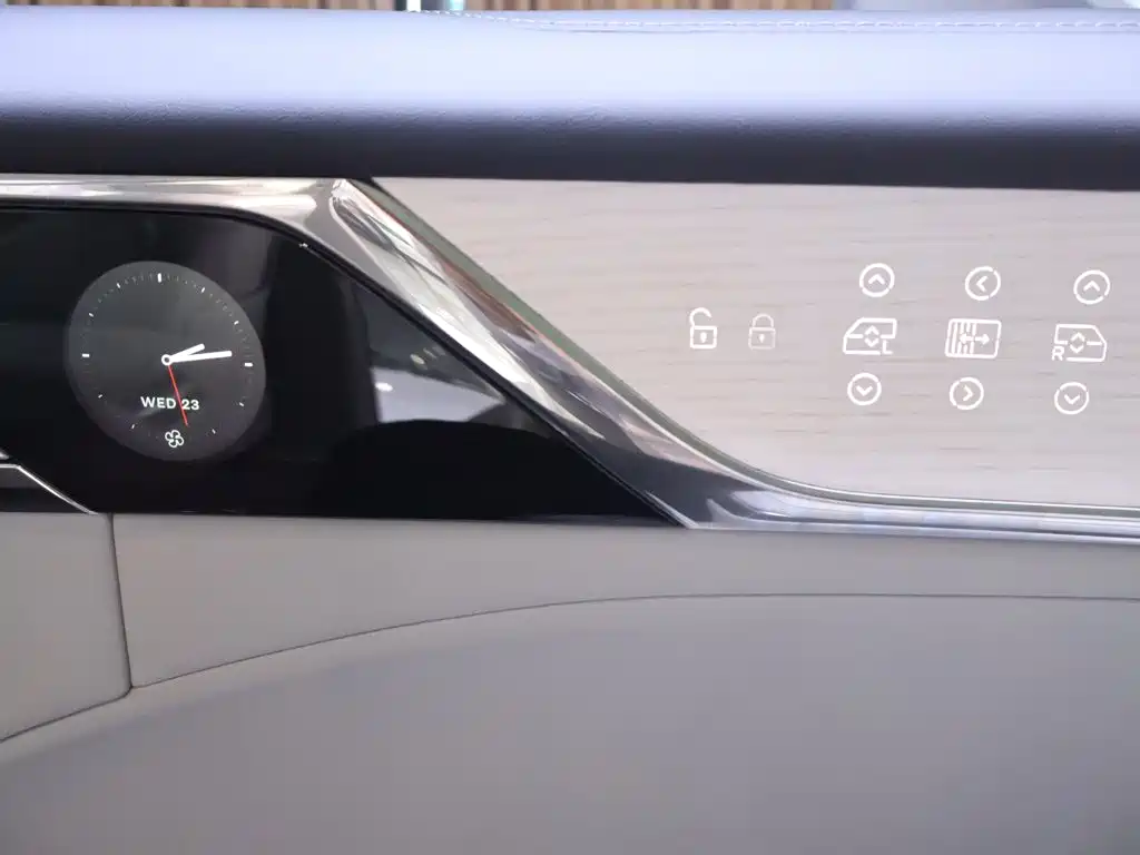 Volvo EM90 — миниатюра 27